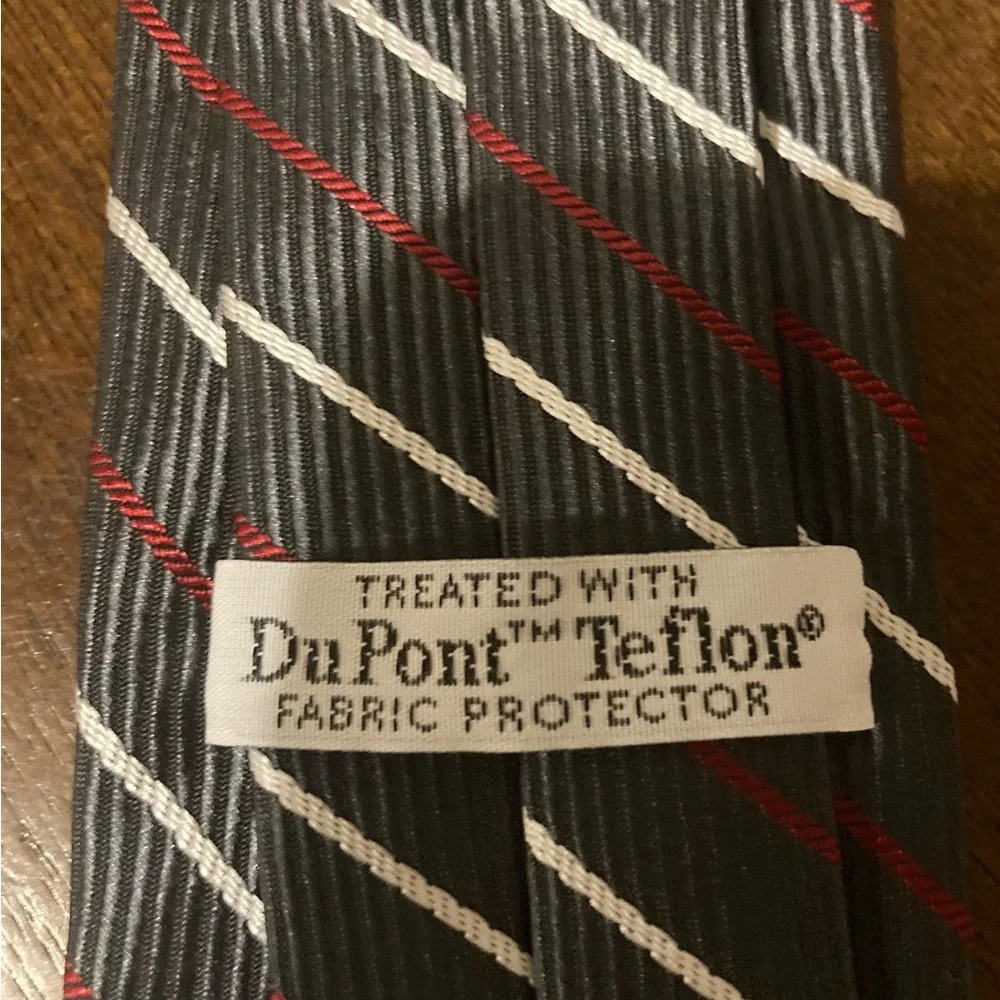 Boys DuPont Clip On Striped Tie